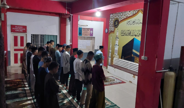 Prodi BPI Kembali Menjadi Kepercayaan LPKA Kelas 1 Palembang Sebagai Petugas Tarawih