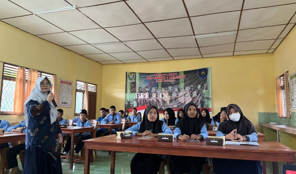 Prodi BPI Gelar Pengabdian Kepada Masyarakat di SMPN 1 Kelekar