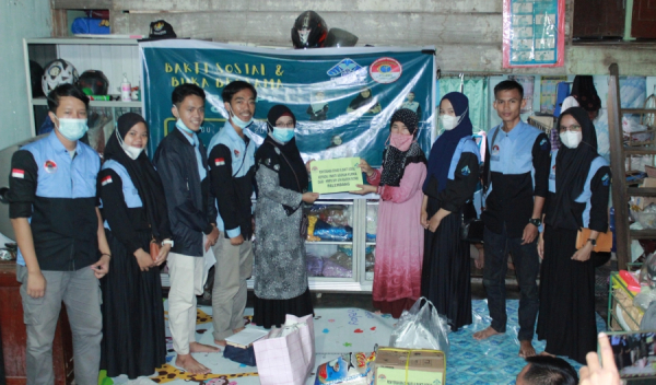 BERBAGI KEBAHAGIAAN DI BULAN PENUH BERKAH, HMPS DAN PRODI BPI MENGADAKAN BAKTI SOSIAL
